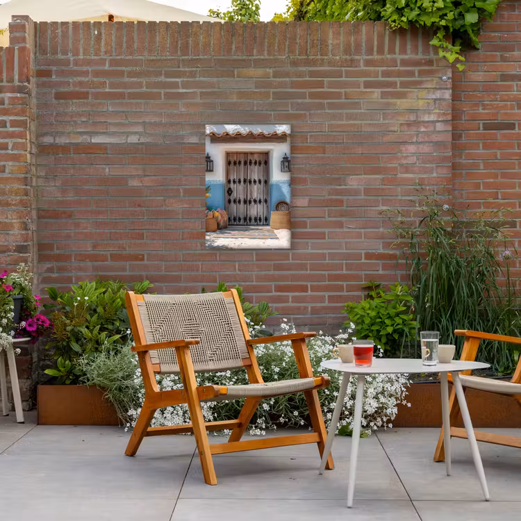 Deur - Manden - Planten Tuinposter op houten frame 2 cm dik klein -sfeer3