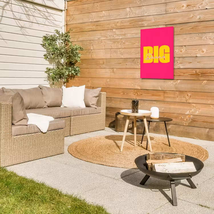 Dream big - Roze - Geel - Minimalistisch Tuinposter op houten frame 2 cm dik klein -sfeer2