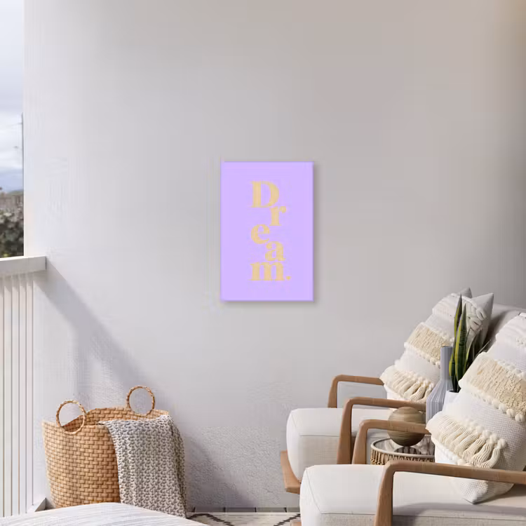 Dream - Paars - Typografisch Tuinposter op houten frame 2 cm dik klein -sfeer1