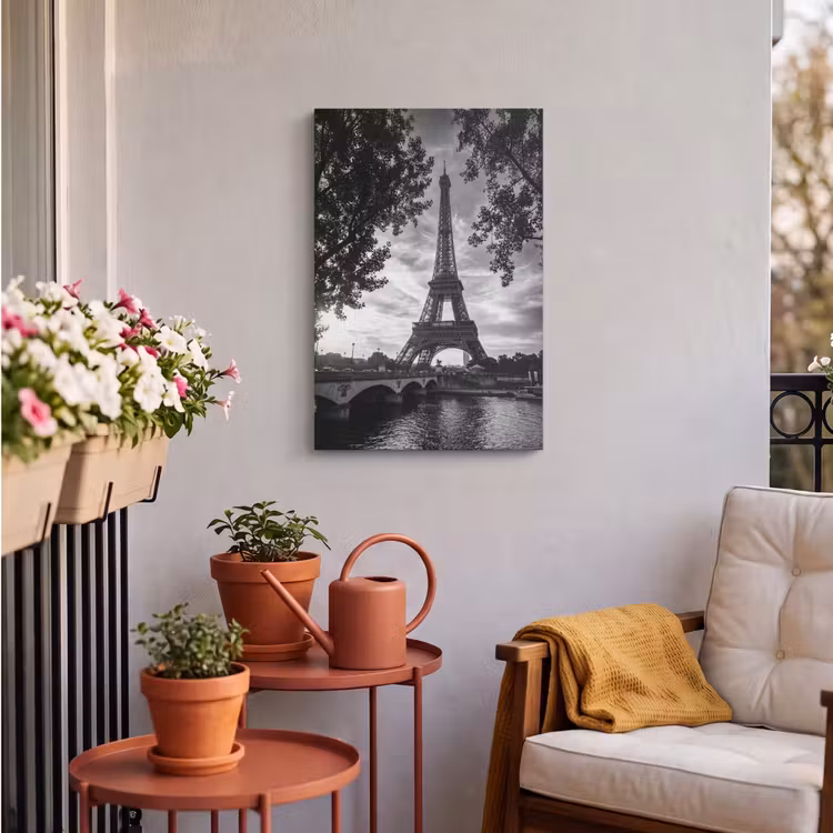 Eiffeltoren - Parijs - Rivier - Architectuur - Zwart-wit Tuinposter op houten frame 2 cm dik klein -sfeer1