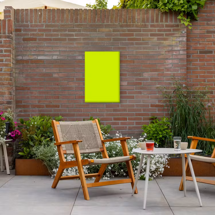 Electric - Lemon - Geel Tuinposter op houten frame 2 cm dik klein 841 -sfeer3