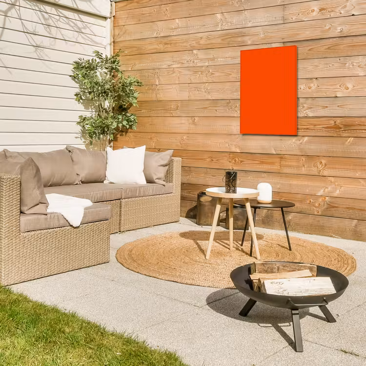 Fiery - Tangerine - Oranje Tuinposter op houten frame 2 cm dik klein 841 -sfeer2