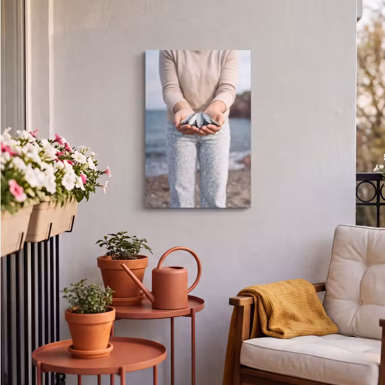 Outdoor Canvas Print - Fish - Hands - Nature - Vis - Handen - Natuur Tuinposter op houten frame 2 cm dik klein