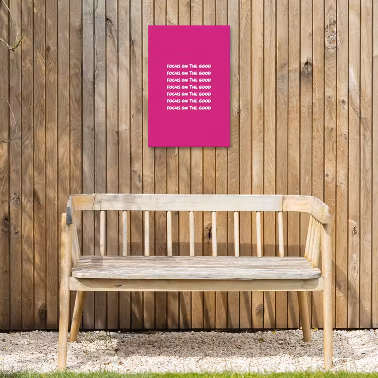 Focus on the good - Roze - wit Tuinposter op houten frame 2 cm dik klein -sfeer4