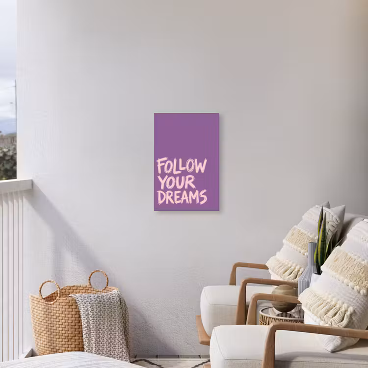 Follow your dreams - Paars - Penseeltextuur Tuinposter op houten frame 2 cm dik klein -sfeer1