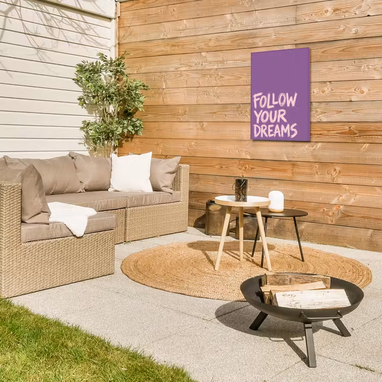 Follow your dreams - Paars - Penseeltextuur Tuinposter op houten frame 2 cm dik klein -sfeer2
