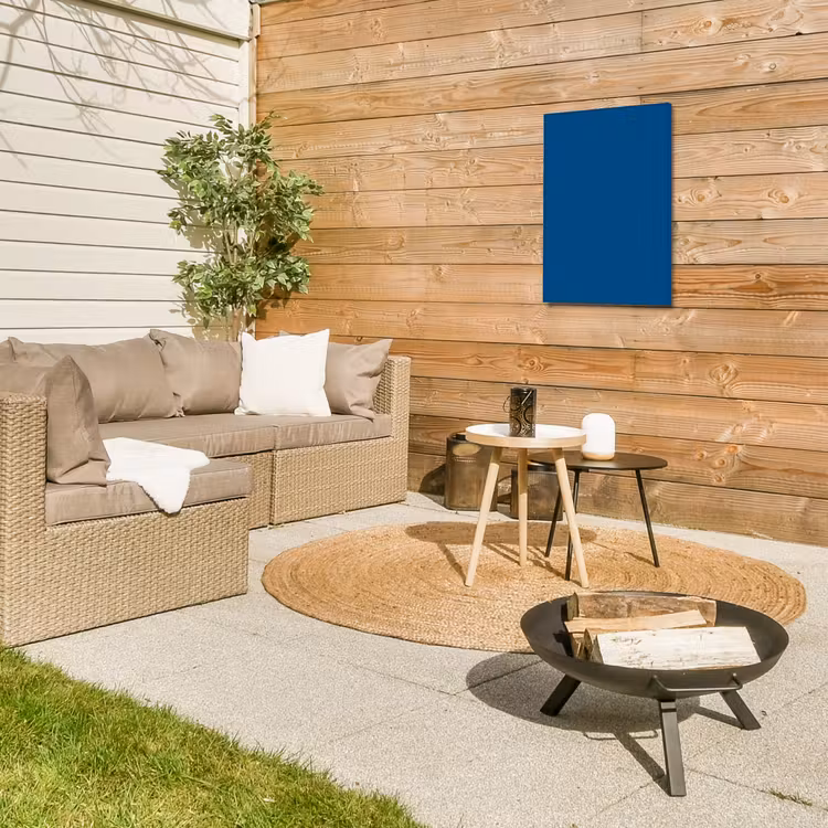 Free - Groove - Blauw Tuinposter op houten frame 2 cm dik klein 841 -sfeer2