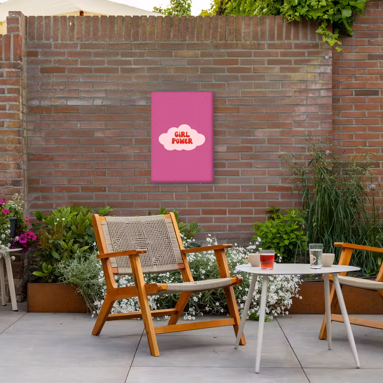 Girl power - Wolk - Roze Tuinposter op houten frame 2 cm dik klein -sfeer3