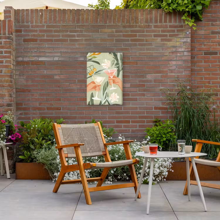 Glazen - Proosten - Bladeren - Groen Tuinposter op houten frame 2 cm dik klein -sfeer3