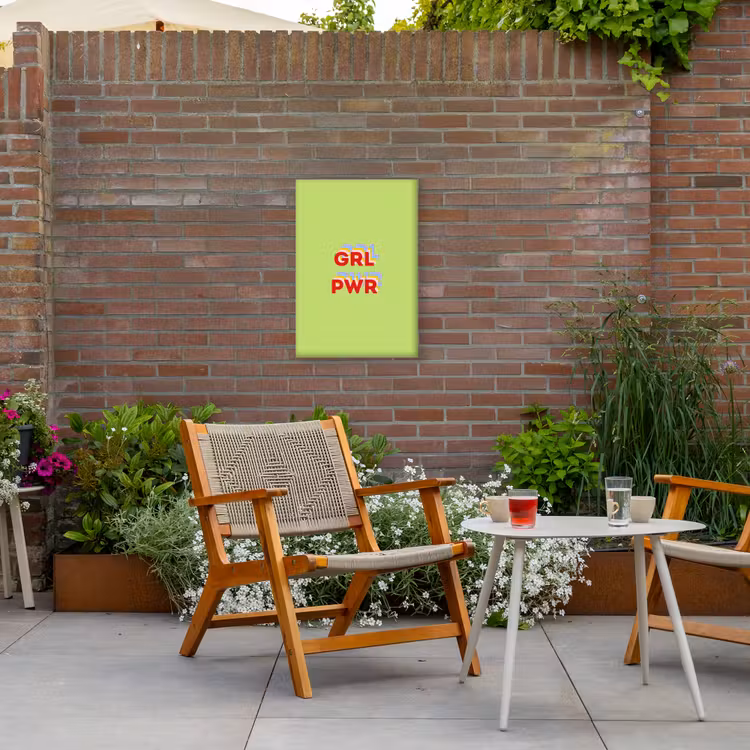 Grl pwr - Groen - Rood - 3D Tuinposter op houten frame 2 cm dik klein -sfeer3