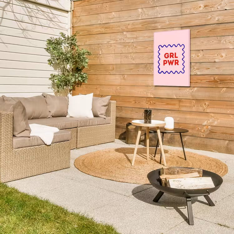 Grl pwr - Roze - Kader Tuinposter op houten frame 2 cm dik klein -sfeer2
