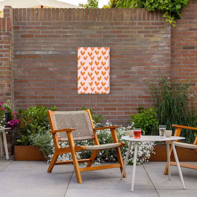 Hartjes - Getekend - Oranje Tuinposter op houten frame 2 cm dik klein 841 -sfeer3