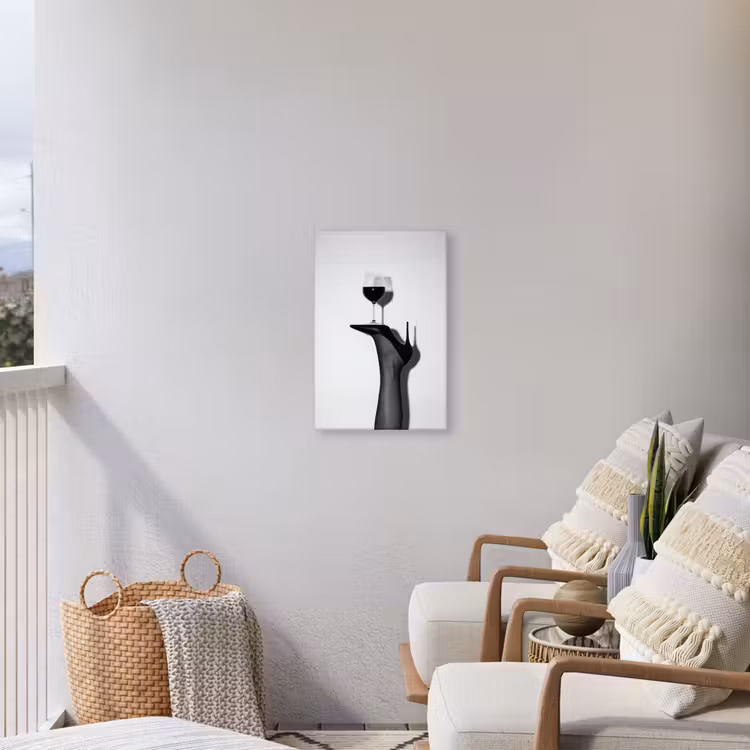 Hak - Wijn - Minimalistisch - Zwart Tuinposter op houten frame 2 cm dik klein -sfeer1