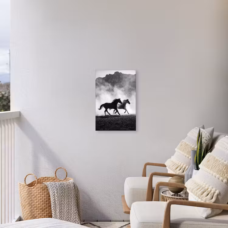 Paard - Ren - Stof - Zwart-wit - Dieren Tuinposter op houten frame 2 cm dik klein -sfeer1