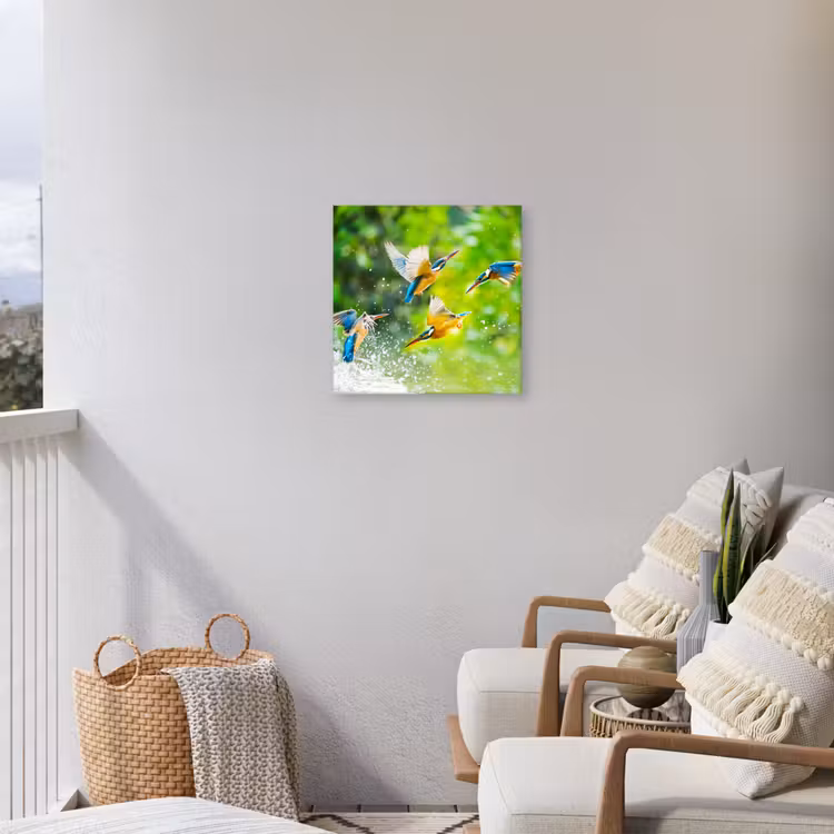 IJsvogels vliegen in het water Tuinposter op houten frame 2 cm dik klein -sfeer1