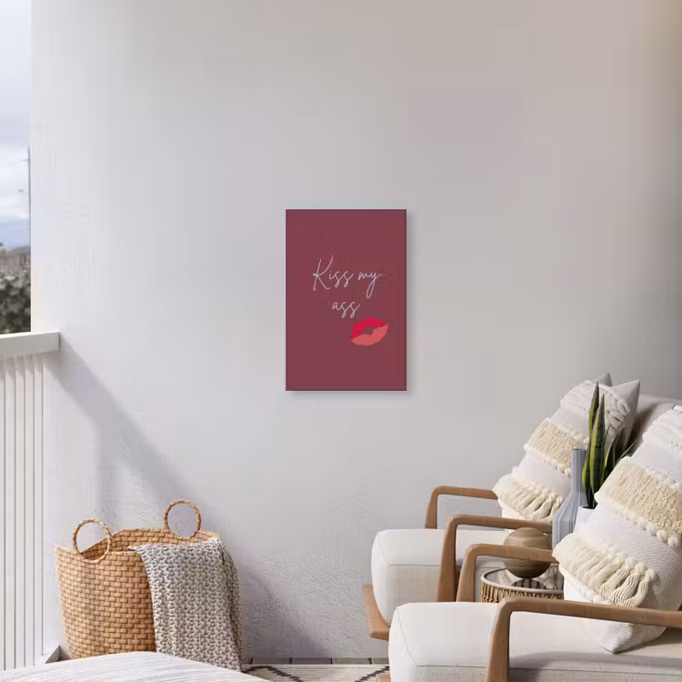 Kiss my ass - Lip - Bordeaux Tuinposter op houten frame 2 cm dik klein -sfeer1