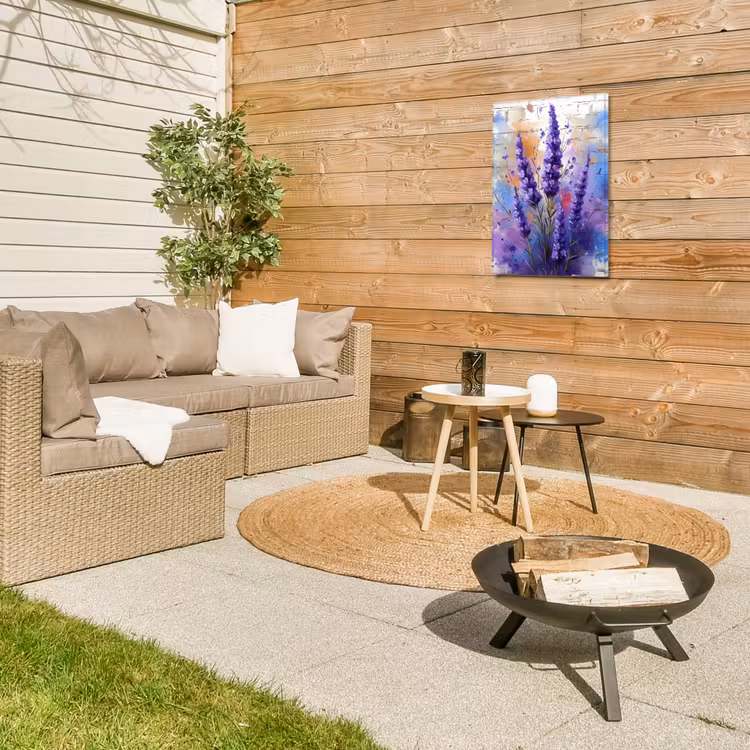 Lavendel op Witte Bakstenen Muur Tuinposter op houten frame 2 cm dik klein -sfeer2