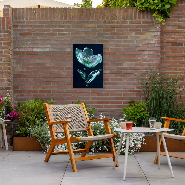 Bladeren - Bloem - Glazen - Donkerblauw Tuinposter op houten frame 2 cm dik klein -sfeer3