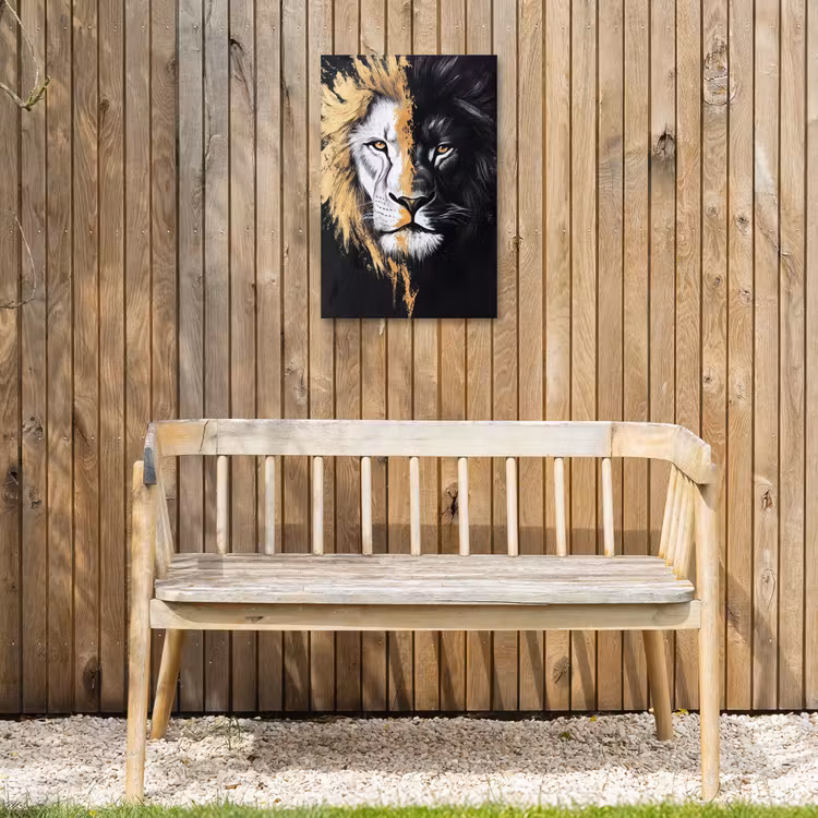 Leeuw - Gesplitst - Zwart - Lijn Tuinposter op houten frame 2 cm dik klein -sfeer4