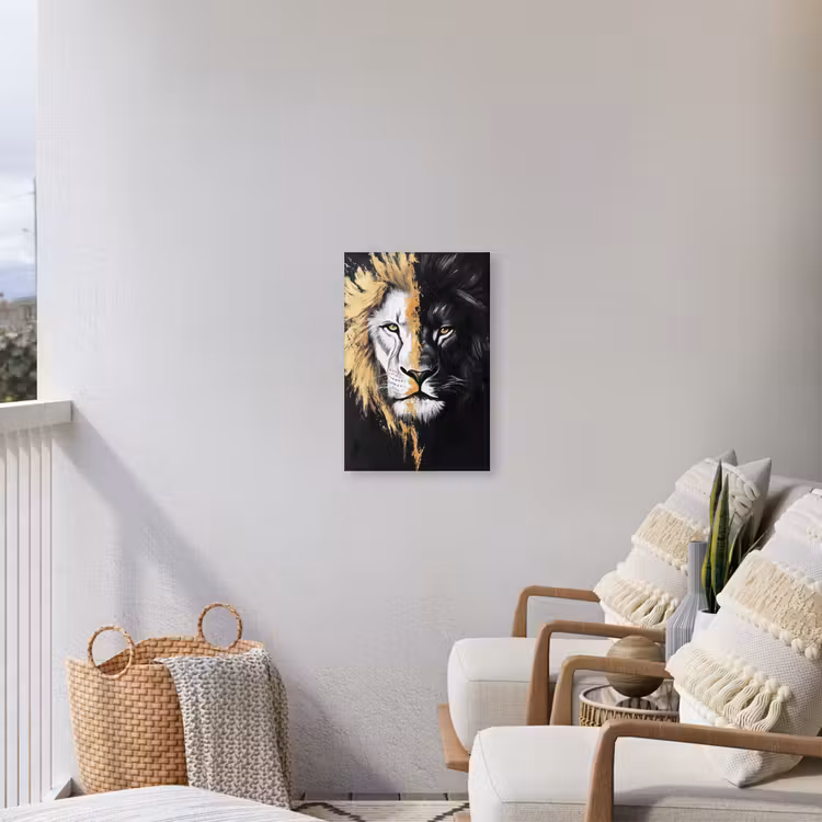 Leeuw - Gesplitst - Zwart - Lijn Tuinposter op houten frame 2 cm dik klein -sfeer1