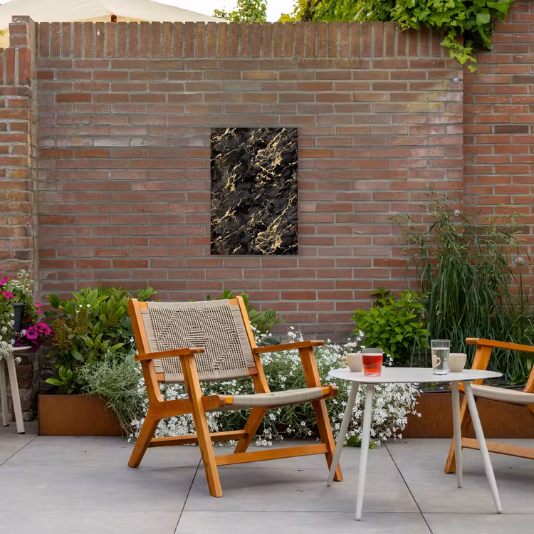 Marmer - Zwart - Goudstructuur Tuinposter op houten frame 2 cm dik klein 841 -sfeer3