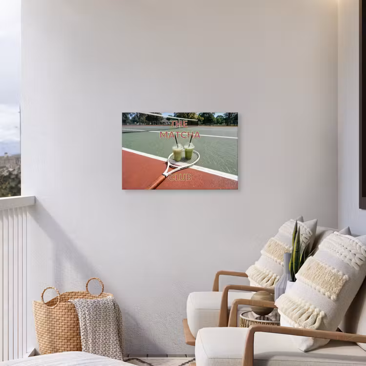 Matcha Club - Tennis - Matcha Tuinposter op houten frame 2 cm dik middel -sfeer1