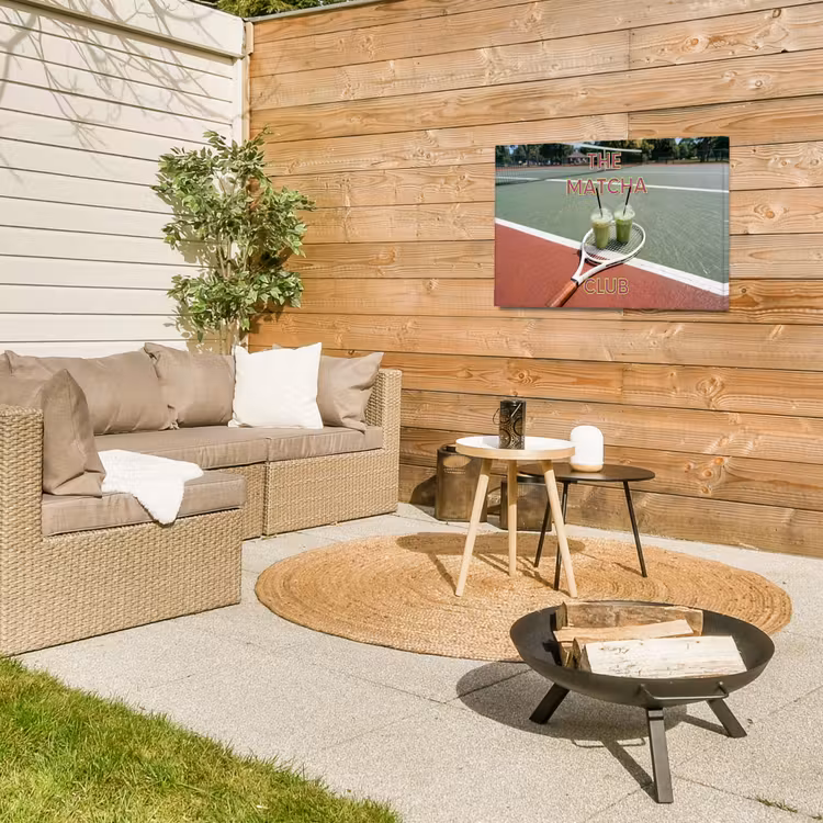Matcha Club - Tennis - Matcha Tuinposter op houten frame 2 cm dik middel -sfeer2