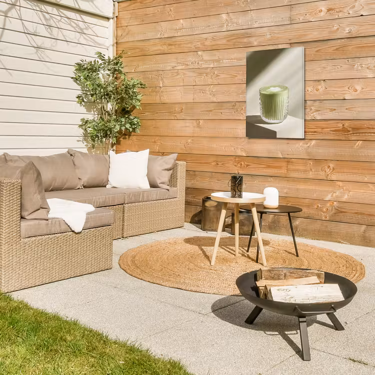 Matcha - Glas - Groen - Minimalistisch Tuinposter op houten frame 2 cm dik klein -sfeer2
