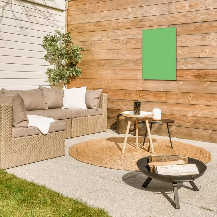 Meadow - Green - Groen Tuinposter op houten frame 2 cm dik klein 841 -sfeer2