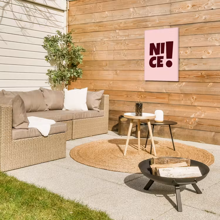 Nice - Uitroepteken - Roze Tuinposter op houten frame 2 cm dik klein -sfeer2