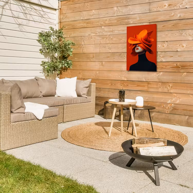 Oranje - Hoed - Vrouw Tuinposter op houten frame 2 cm dik klein -sfeer2