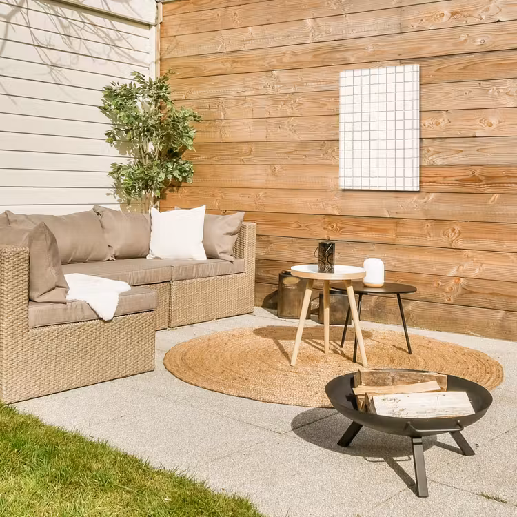 Patroon - Tegels - Wit Tuinposter op houten frame 2 cm dik klein 841 -sfeer2