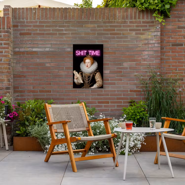 Portret - Humor - Neon Tuinposter op houten frame 2 cm dik klein -sfeer3