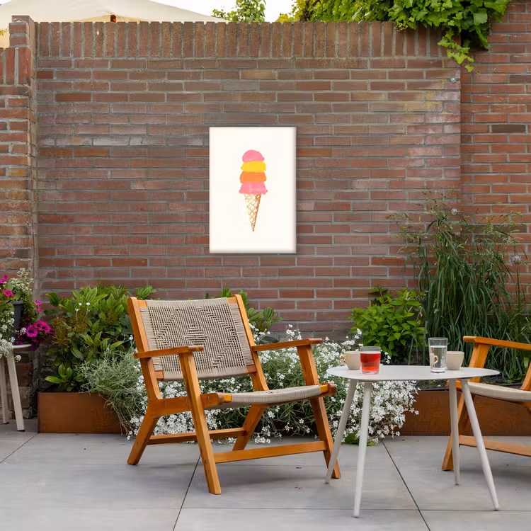 Schepijs - Hoorntje - Illustratie - Minimalistisch Tuinposter op houten frame 2 cm dik klein -sfeer3