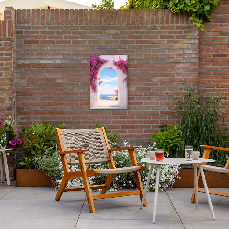Zee - Roze - Bloemen - Poort Tuinposter op houten frame 2 cm dik klein -sfeer3