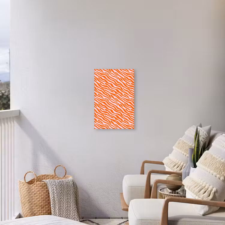 Strepen - Dynamisch - Oranje Tuinposter op houten frame 2 cm dik klein 841 -sfeer1