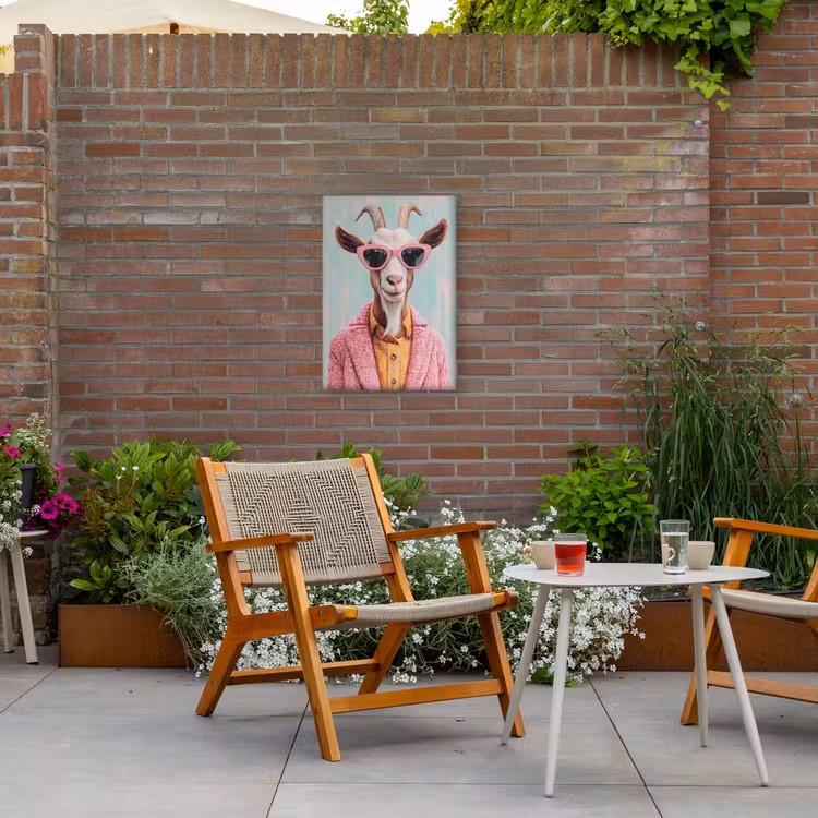 Zonnebril - Roze - Geit - Horen Tuinposter op houten frame 2 cm dik klein -sfeer3