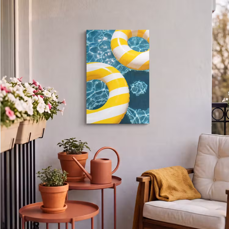 Zwembad - Zwembanden - Zomer - Geel - Blauw Tuinposter op houten frame 2 cm dik klein -sfeer1