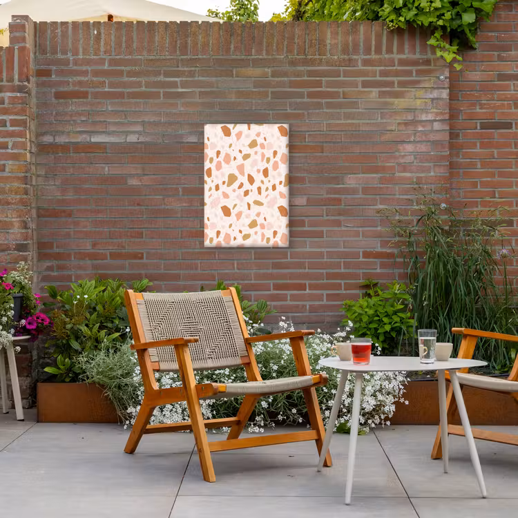 Terrazzo - Patroon - Kleurrijk - Zalm Tuinposter op houten frame 2 cm dik klein 841 -sfeer3