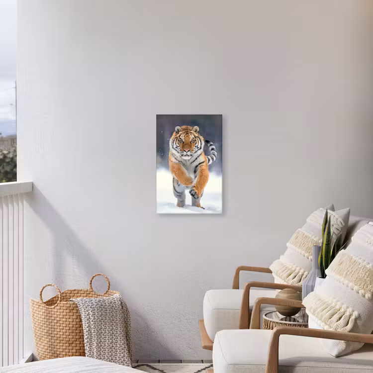 Tijger - Landschap - Sneeuw - Winter - Dieren Tuinposter op houten frame 2 cm dik klein -sfeer1