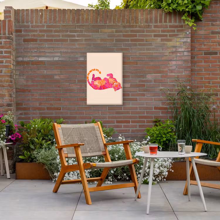 Tijger - Roze - Oranje Tuinposter op houten frame 2 cm dik klein -sfeer3