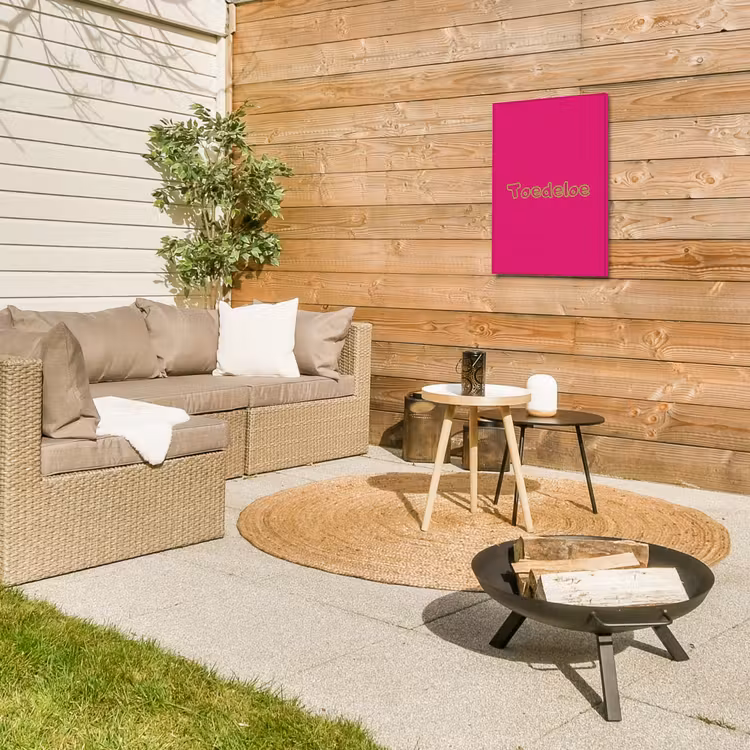 Toedeloe - Groen - Roze Tuinposter op houten frame 2 cm dik klein -sfeer2