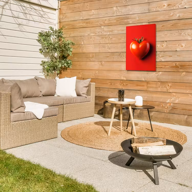 Tomaat - Rood - Hart Tuinposter op houten frame 2 cm dik klein -sfeer2