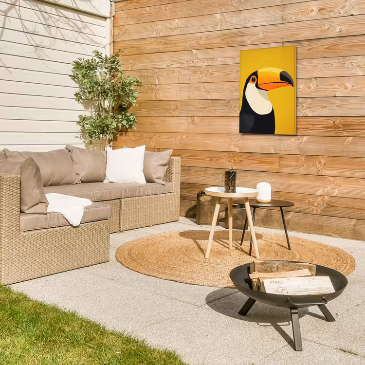 Toekan - Minimalistisch - Snavel - Oranje Tuinposter op houten frame 2 cm dik klein -sfeer2