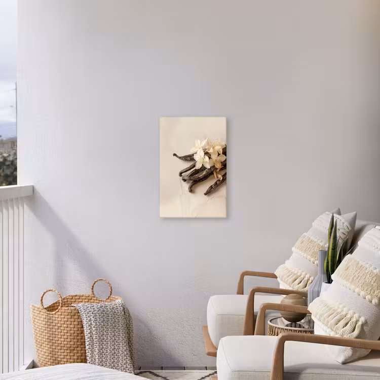 Vanille - Bloemen - Beige Tuinposter op houten frame 2 cm dik klein -sfeer1
