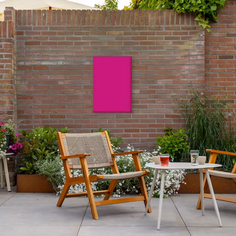 Velvet - Magenta - Roze Tuinposter op houten frame 2 cm dik klein 841 -sfeer3