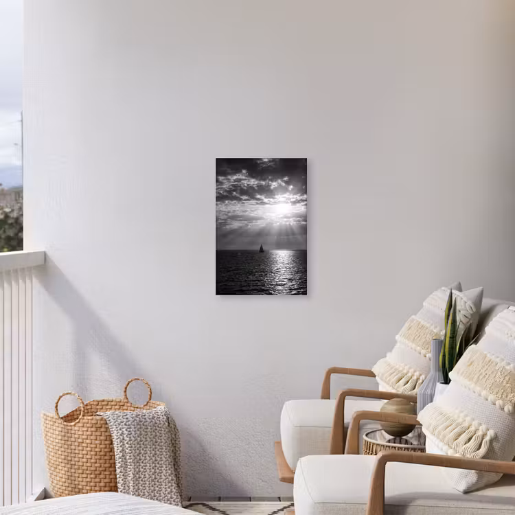 Water - Boot - Lucht - Natuur - Zwart-wit Tuinposter op houten frame 2 cm dik klein -sfeer1