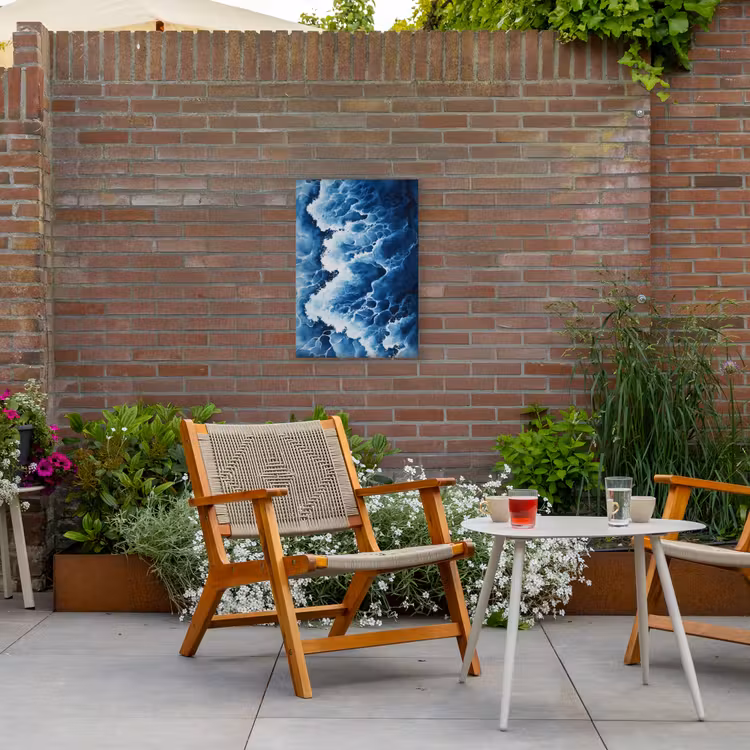 Golven - Blauw - Schuim Tuinposter op houten frame 2 cm dik klein -sfeer3