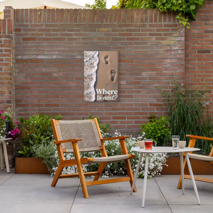 Where to next - Strand - Voetstappen Tuinposter op houten frame 2 cm dik klein -sfeer3