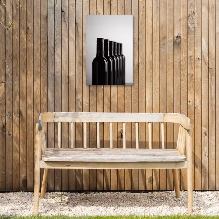 Wijnflessen - Zwart - Minimalistisch Tuinposter op houten frame 2 cm dik klein -sfeer4